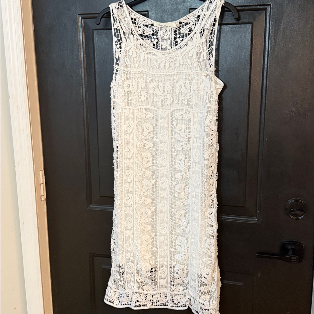 Solitaire White Lace Dress